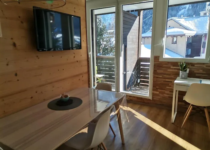 Face Au Mont-blanc Chamonix