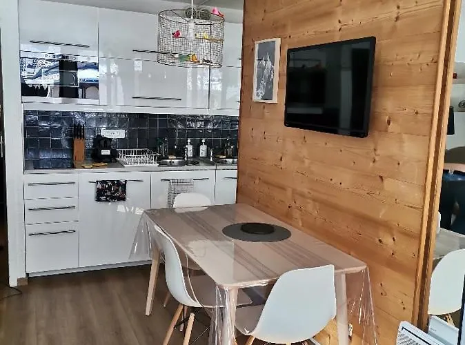 Face Au Mont-blanc * Chamonix